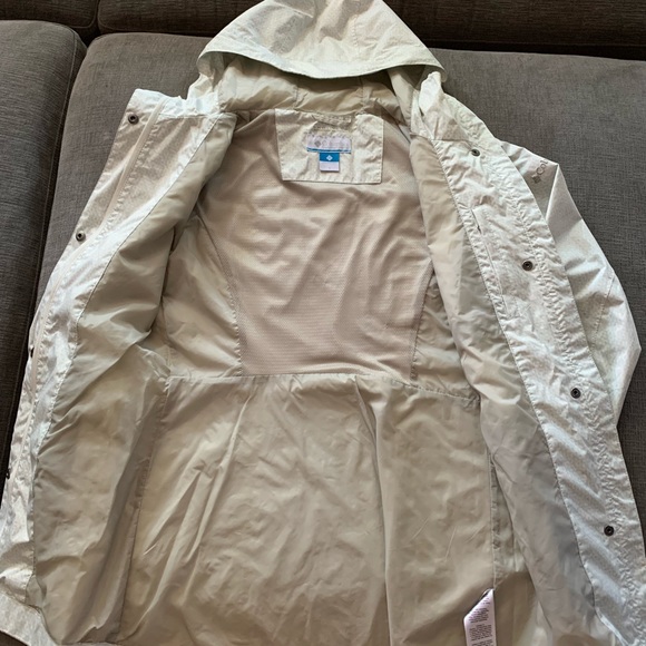 Waterproof Columbia Rain Jacket - Picture 2 of 7